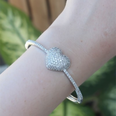 Vip Seri Pirinç Zirkon Taşlı Gümüş Renk Kalp Model Kelepçe