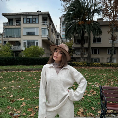 Yakalı Cizgi Detaylı Triko İkili Takım - Beyaz -