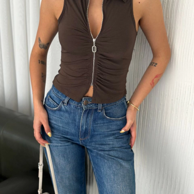 Yakalı Tam Fermuarlı Kolsuz Bluz - Kahverengi -