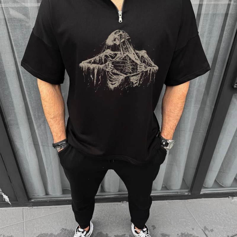 Yarım Fermuarlı Baskılı Oversize T-Shirt - Siyah -