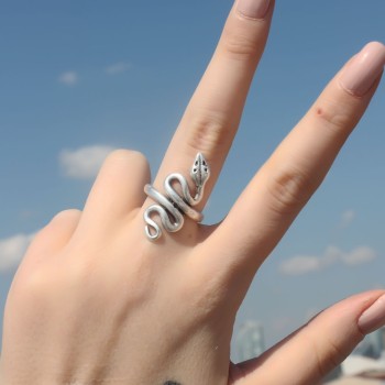 Yılan Figürlü Metal Ayarlamalı Antik Yüzük