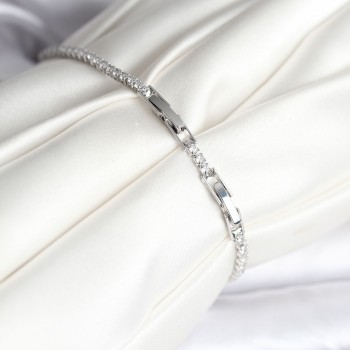 Yıldız Model Zirkon Taşlı Gümüş Renk Pirinç Su Yolu Kadın Bileklik