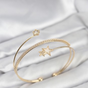 Yıldızlı Model Pirinç Gold Renk Kadın Bileklik