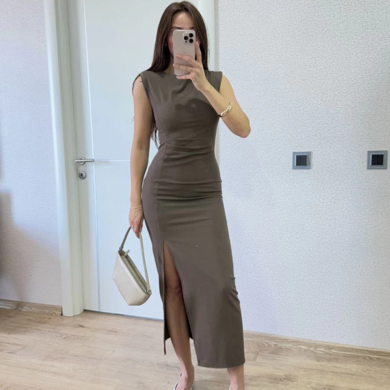 Yırtmaç Detaylı Sırtlı Kapalı Yandan Derin Yırtmaç Detaylı Kolsuz Elbise - Antrasit -