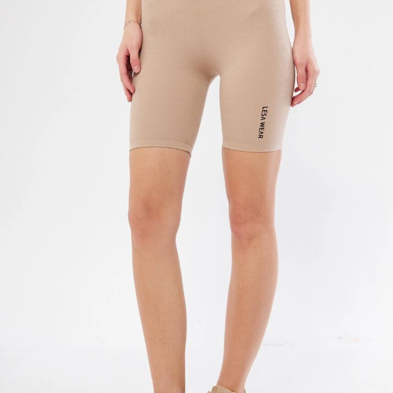 Yüksek Bel Fitilli Biker Baskılı Şort - Bej