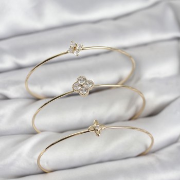 Zirkon Taşlı Gold Renk Yonca Tasarım 3'lü Kadın Bileklik Kombini