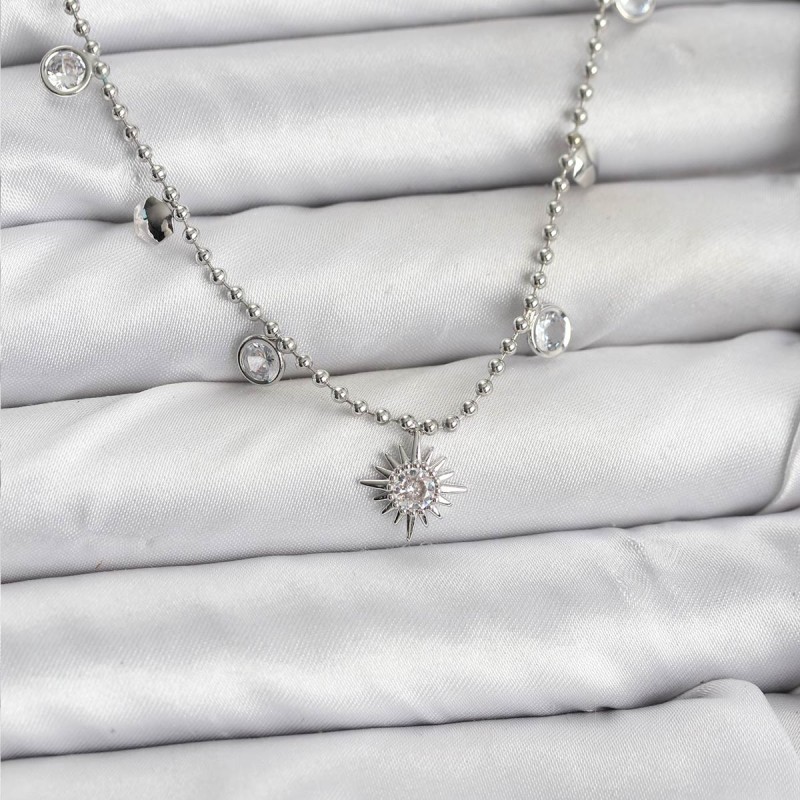 Zirkon Taşlı Kutup Yıldızı Model Pirinç Gümüş Renk Kadın Kolye